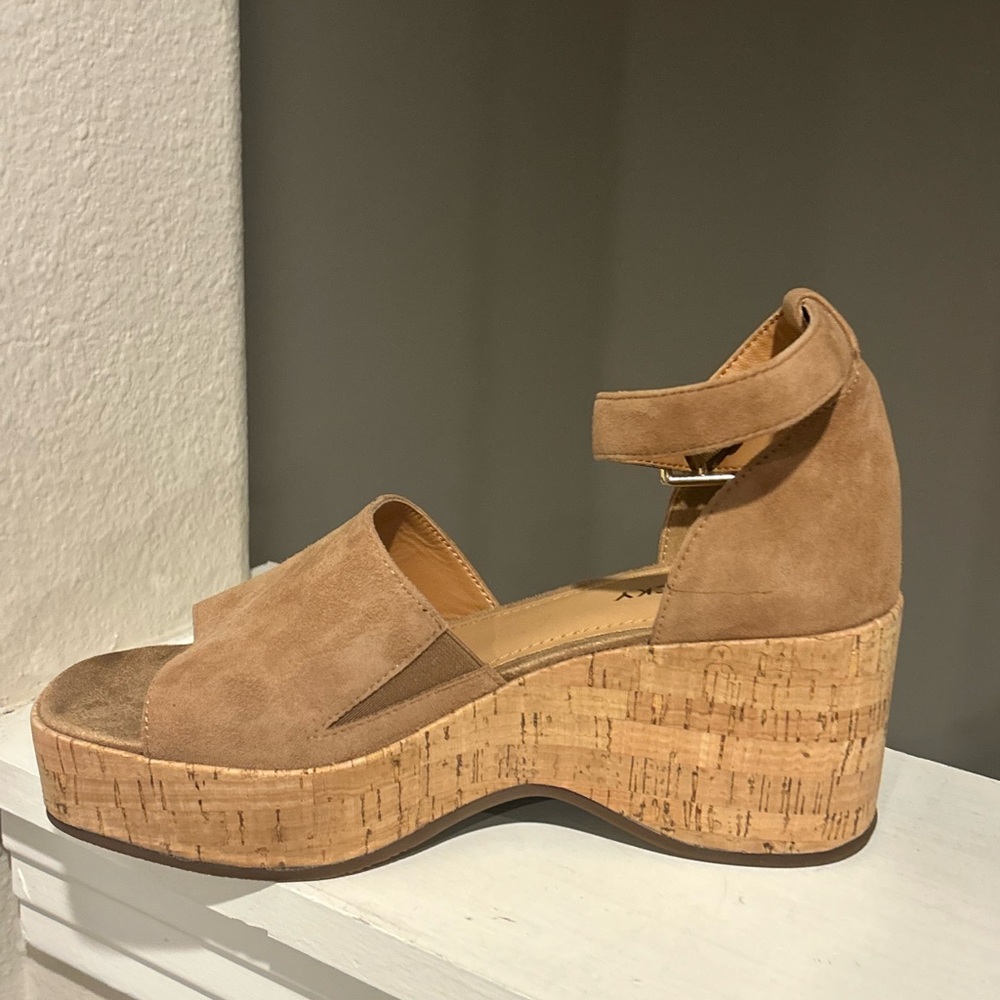 Lisa Vicky Nordstrom Laud Sunflower Cork Wedge Platform Strappy Sandals 7 NEW - Picture 3 of 10